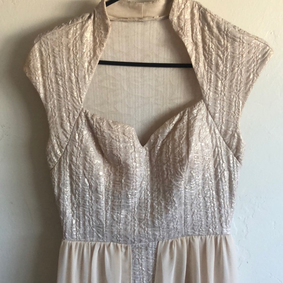 Beautiful high low formal dress - Picture 2 of 3